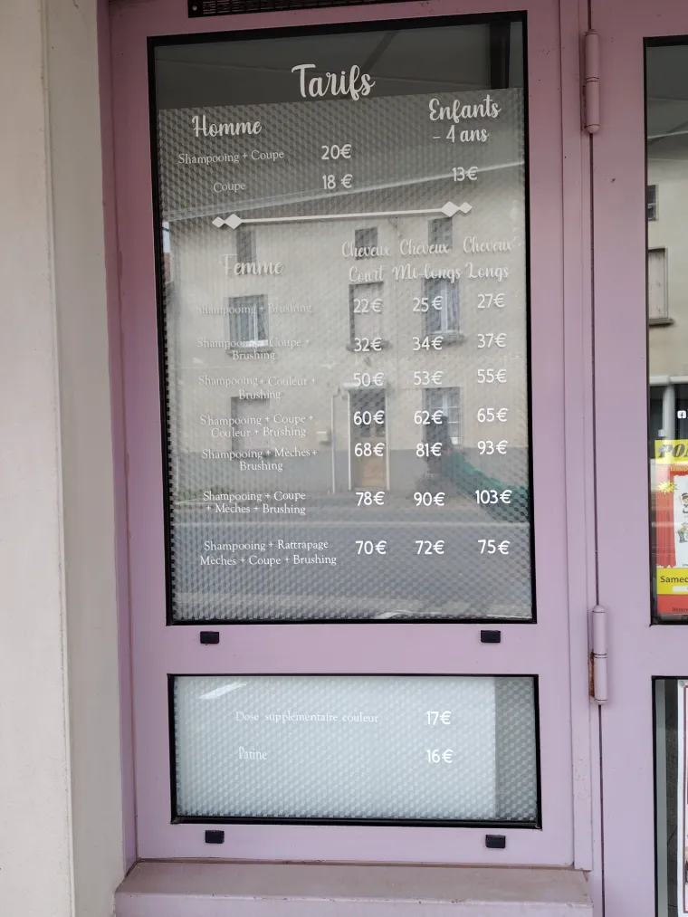 Tarif sur vitrine coiffeur 